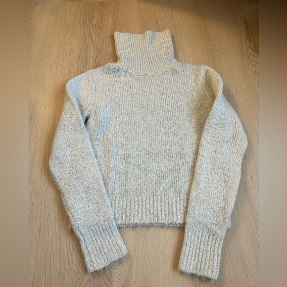 Brandy Melville grey turtle neck sweater. Perfect condition. - Picture 3 of 3